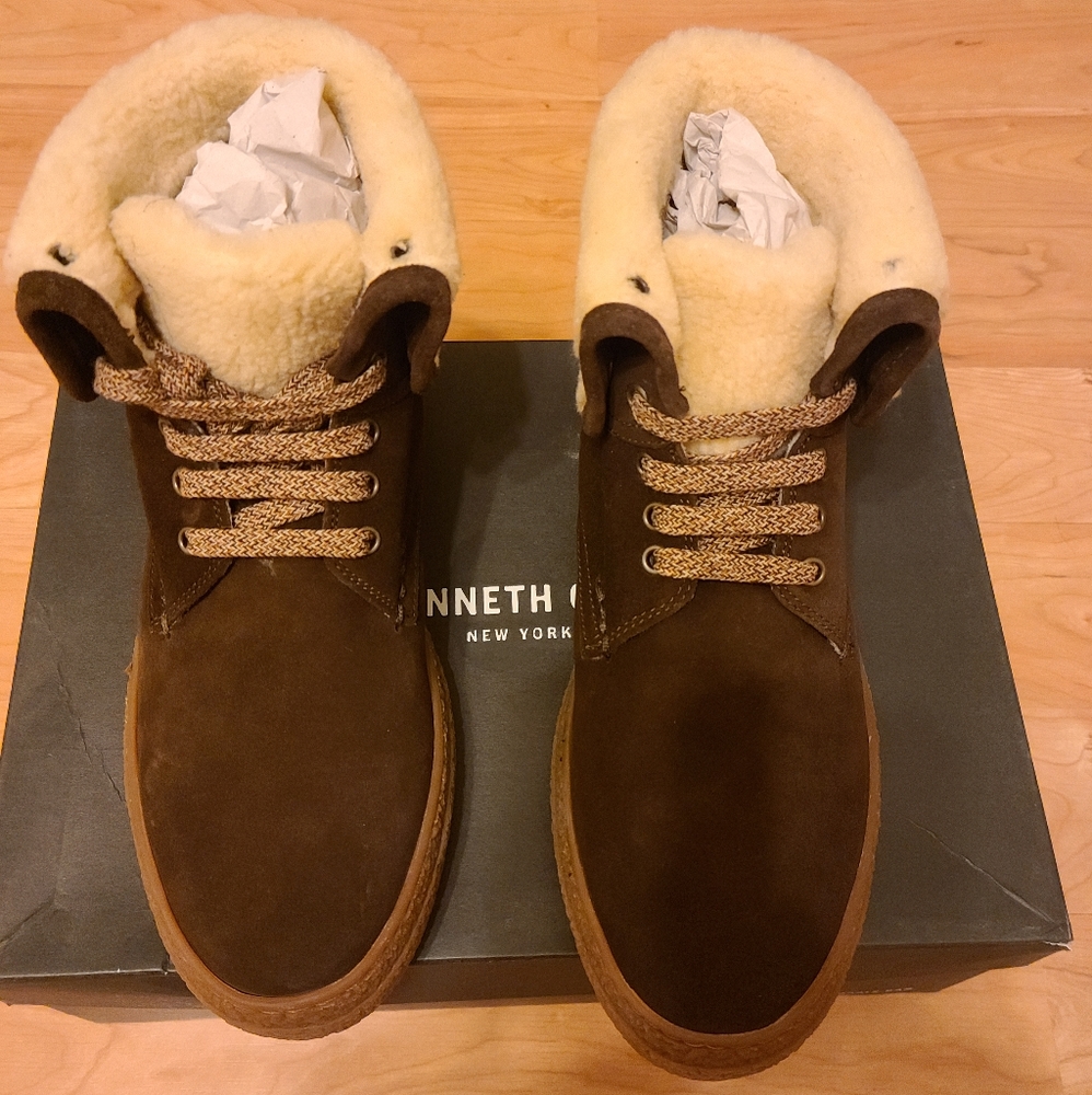 Kenneth Cole high top shearling lined boots